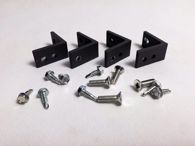 Łączniki typ "L" pakowane po 4sztuki w komplety